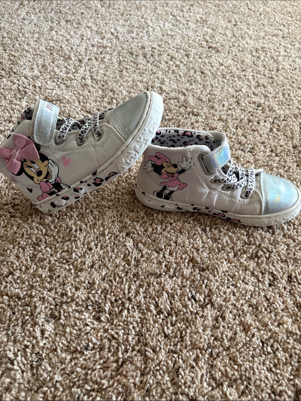 Mouse Girls' Iridescent White High-Top Sneakers - Picture 2 of 4